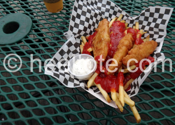 Jones                        Beach State Park food court food  heeltote.com