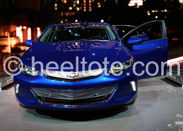 2015 Detroit Auto Show | Chevrolet Volt Electric Vehicle (EV)   heeltote.com