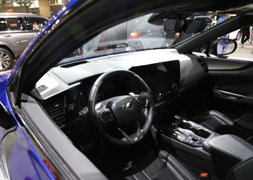 2022 New York International Auto Show at the Jacob Javitz Center | Lexus.  Lexus PHEV Inside  heeltote.com